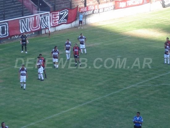 DEFE FUE EL QUE LO BUSCO Y PLATENSE EL QUE LO GANO