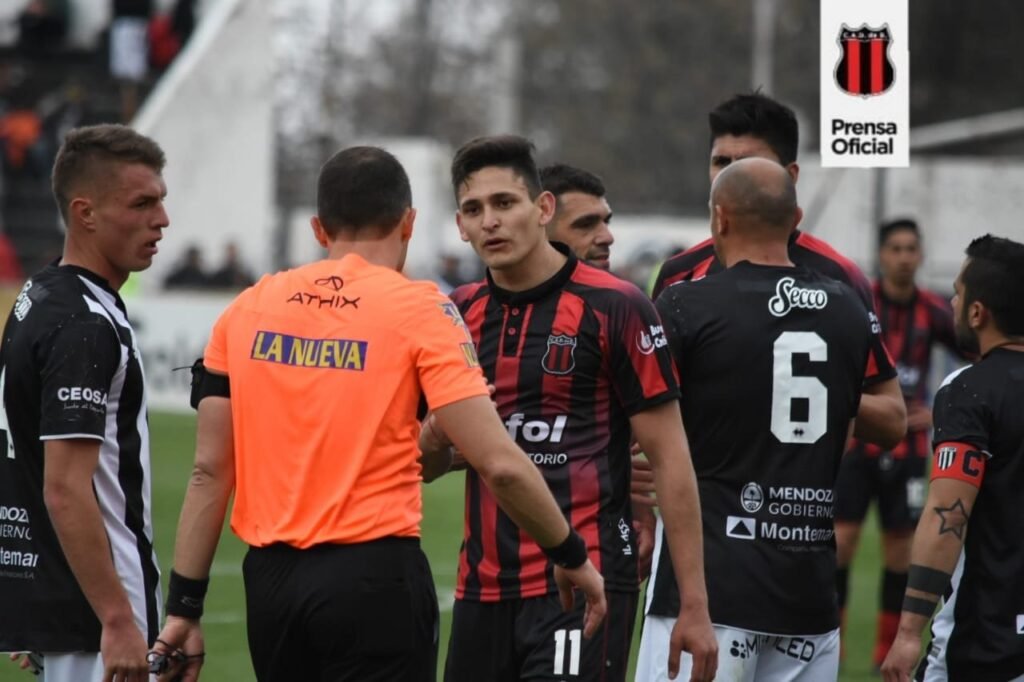 Gimnasia de Mnedoza 0 - Defe 0: Fecha 1 - 2019