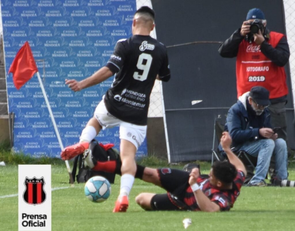 Gimnasia de Mnedoza 0 - Defe 0: Fecha 1 - 2019