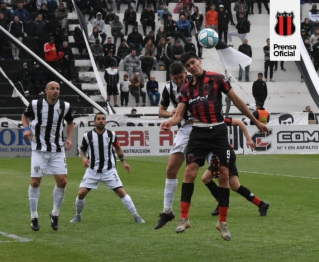 Gimnasia de Mnedoza 0 - Defe 0: Fecha 1 - 2019