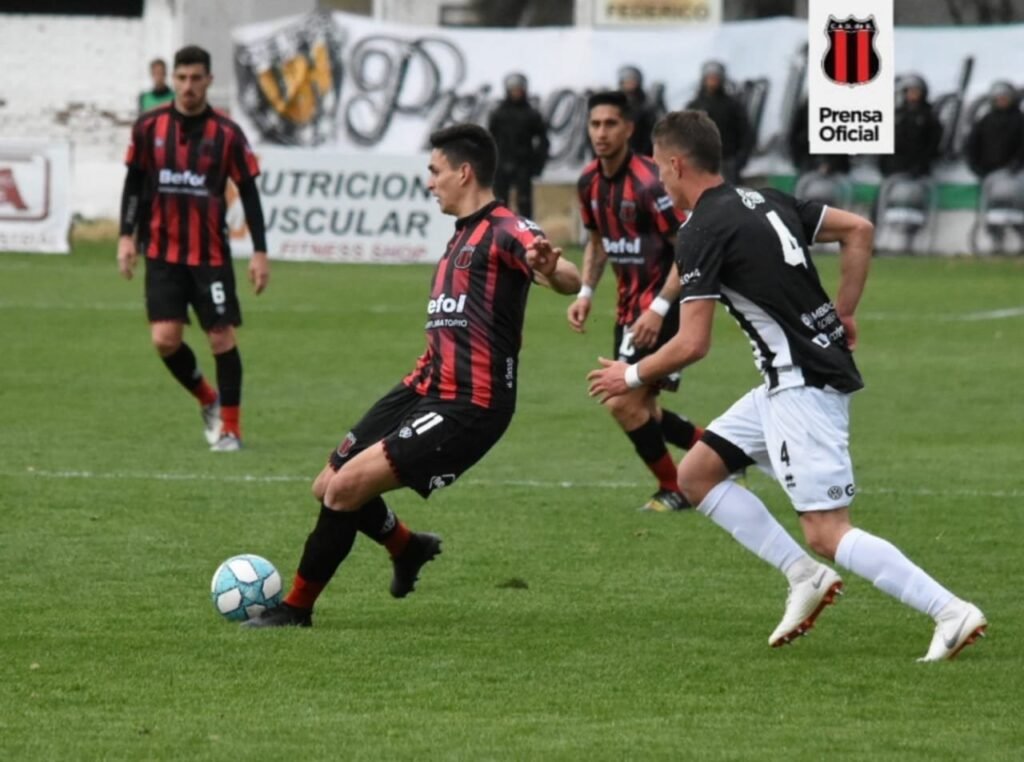 Gimnasia de Mnedoza 0 - Defe 0: Fecha 1 - 2019