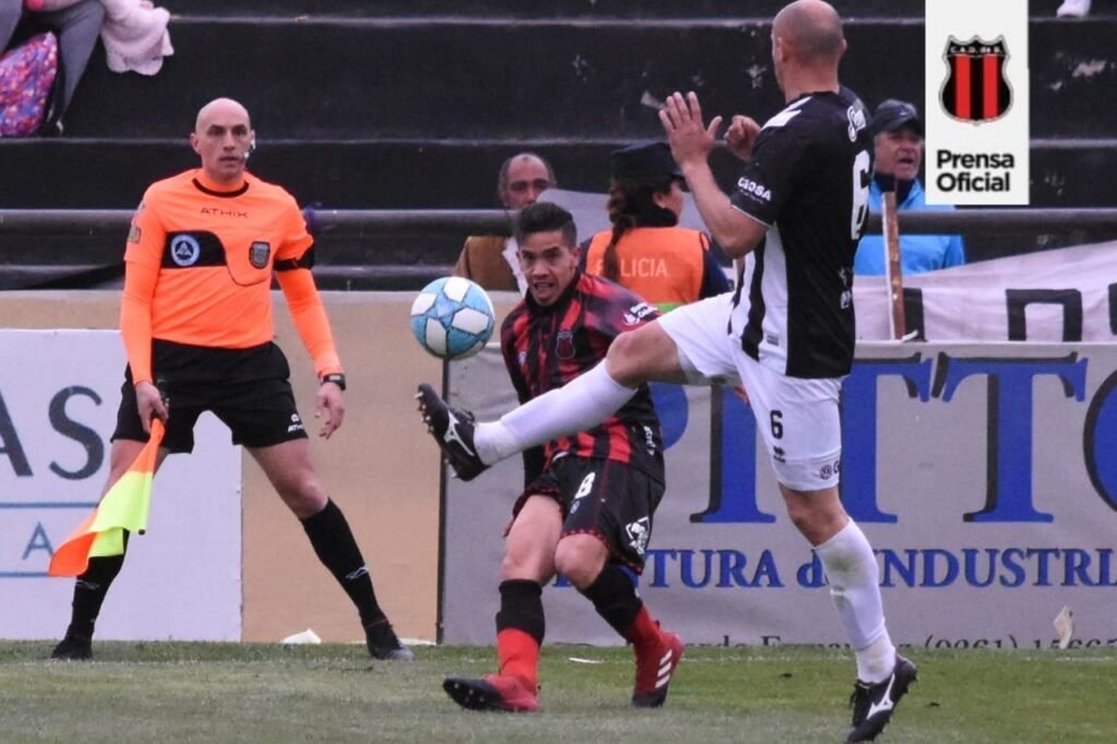 Gimnasia de Mnedoza 0 - Defe 0: Fecha 1 - 2019
