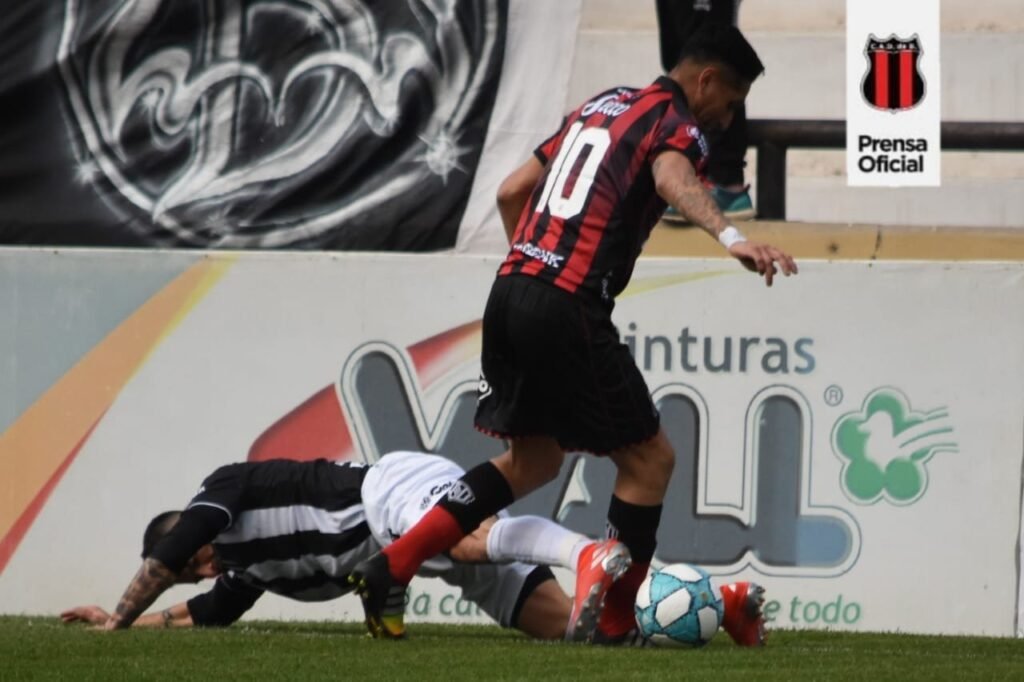 Gimnasia de Mnedoza 0 - Defe 0: Fecha 1 - 2019