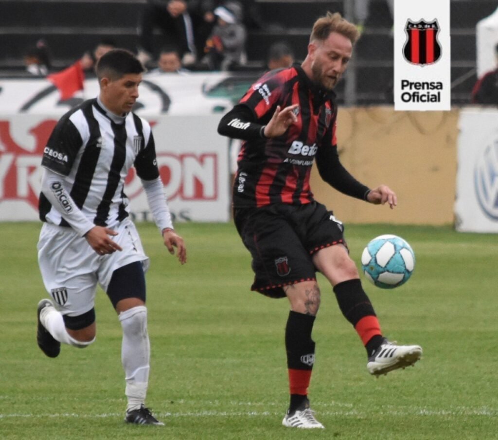 Gimnasia de Mnedoza 0 - Defe 0: Fecha 1 - 2019