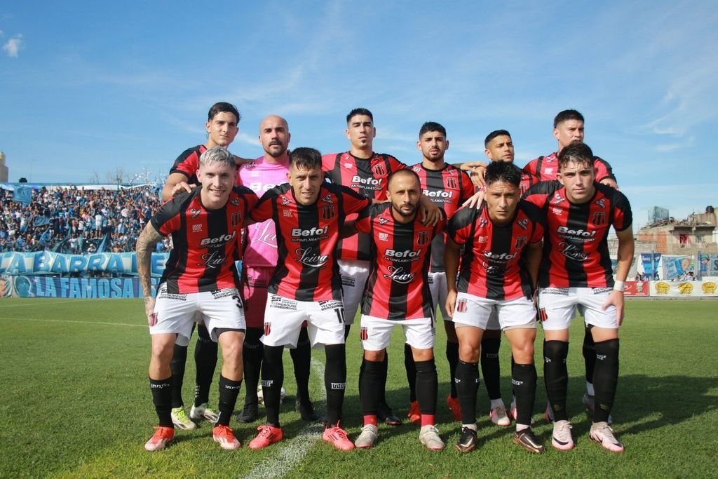 Partido de alto vuelo en la Isla